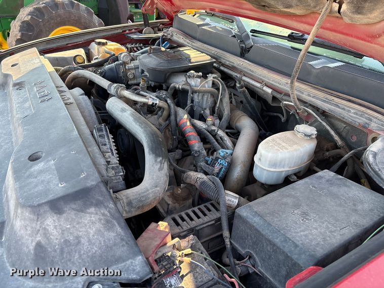 image for item IE9191 2011 Chevrolet Silverado 3500HD Crew Cab pickup truck