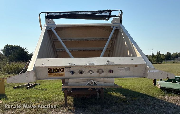 image for item IE9194 2014 CTS BDT-40 LW bottom dump trailer