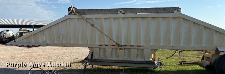 image for item IE9194 2014 CTS BDT-40 LW bottom dump trailer