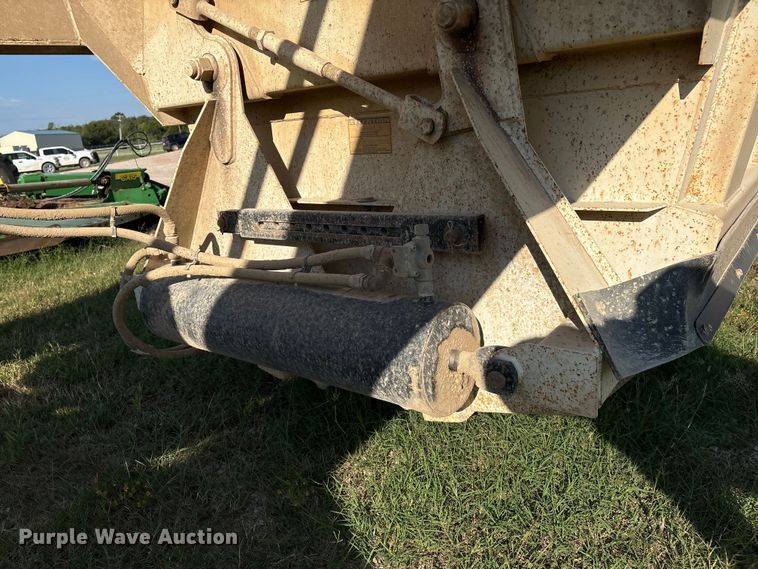 image for item IE9194 2014 CTS BDT-40 LW bottom dump trailer