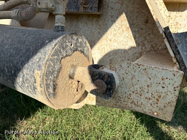 image for item IE9194 2014 CTS BDT-40 LW bottom dump trailer