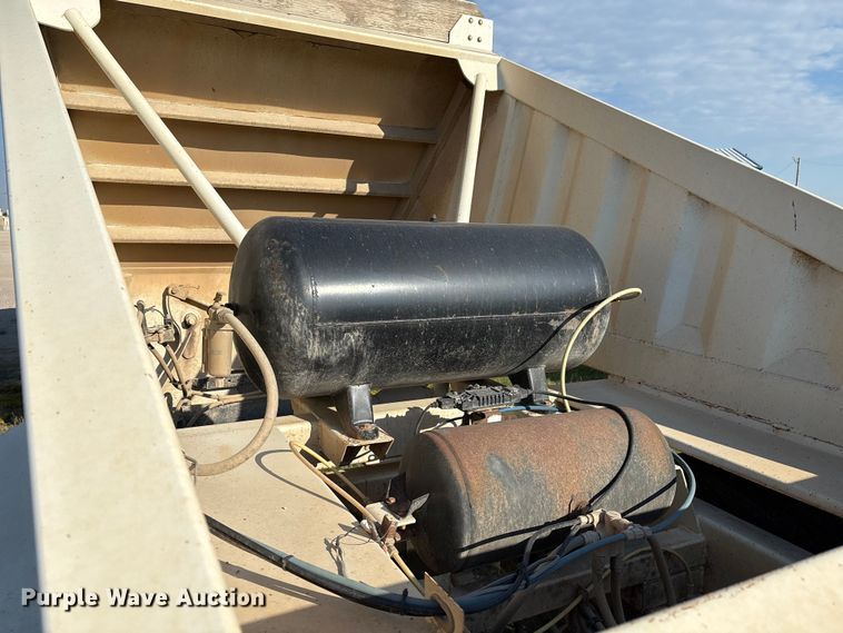 image for item IE9194 2014 CTS BDT-40 LW bottom dump trailer