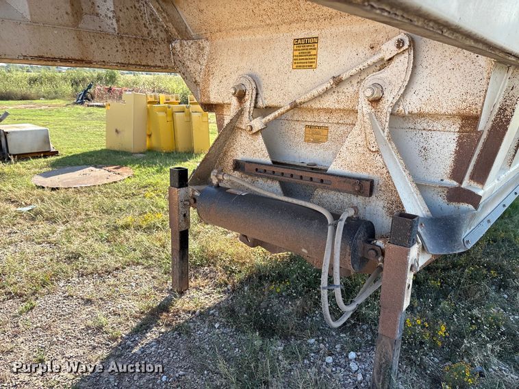 image for item IE9194 2014 CTS BDT-40 LW bottom dump trailer