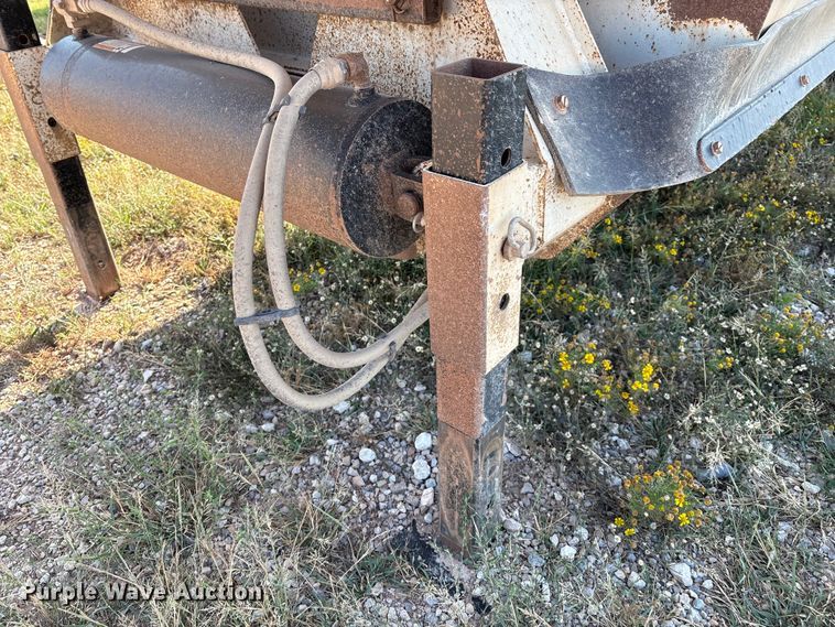 image for item IE9194 2014 CTS BDT-40 LW bottom dump trailer