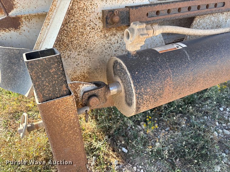 image for item IE9194 2014 CTS BDT-40 LW bottom dump trailer