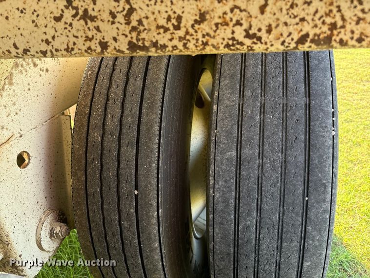 image for item IE9194 2014 CTS BDT-40 LW bottom dump trailer