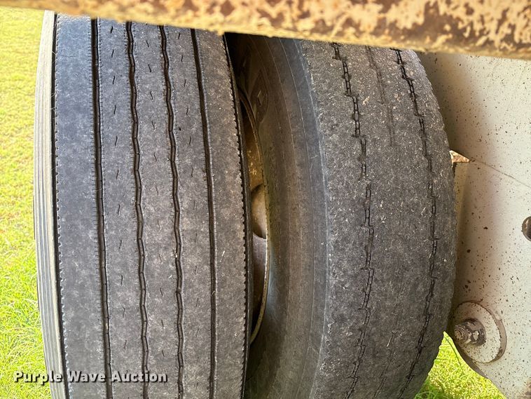 image for item IE9194 2014 CTS BDT-40 LW bottom dump trailer