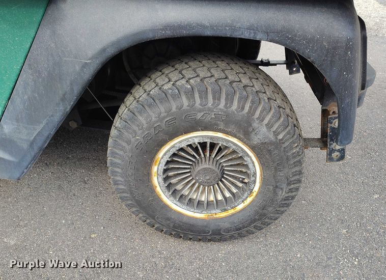 image for item IH9306 2002 EZ-GO Workhorse 1200 GLX golf cart