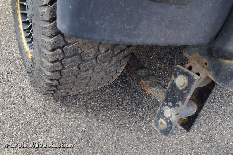 image for item IH9306 2002 EZ-GO Workhorse 1200 GLX golf cart