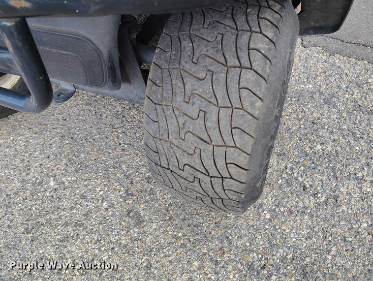 image for item IH9306 2002 EZ-GO Workhorse 1200 GLX golf cart