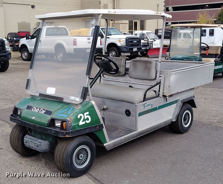 image for item IH9307 2004 Club Car 800 2 golf cart