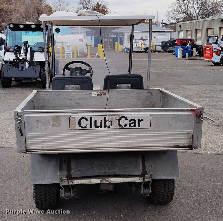 image for item IH9307 2004 Club Car 800 2 golf cart