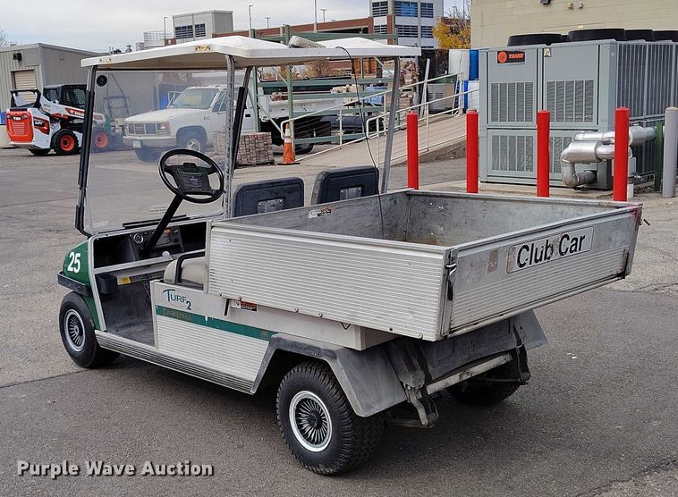 image for item IH9307 2004 Club Car 800 2 golf cart