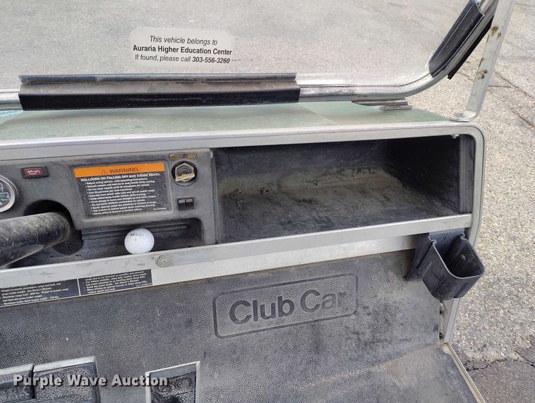 image for item IH9307 2004 Club Car 800 2 golf cart
