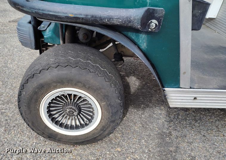 image for item IH9308 2007 Club Car 900 golf cart