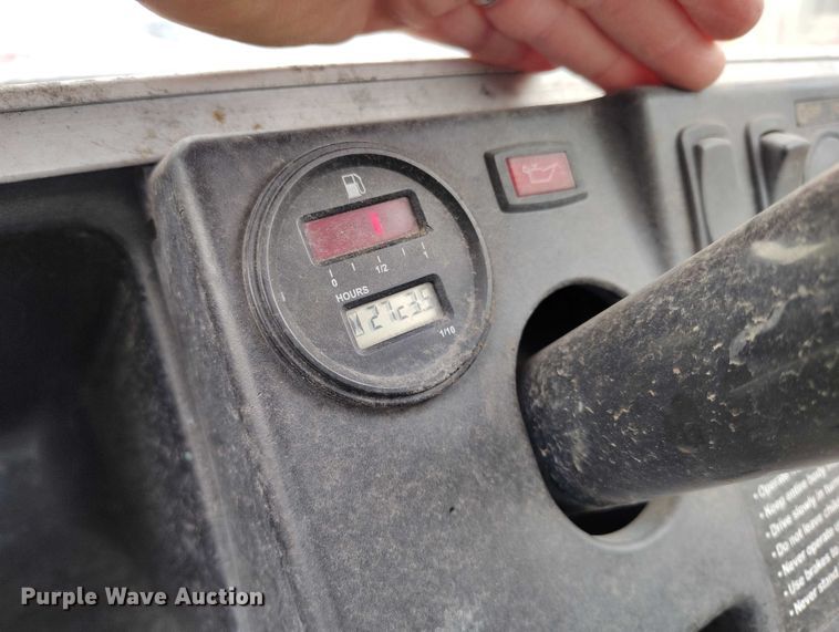 image for item IH9309 2008 Club Car 800 2 golf cart