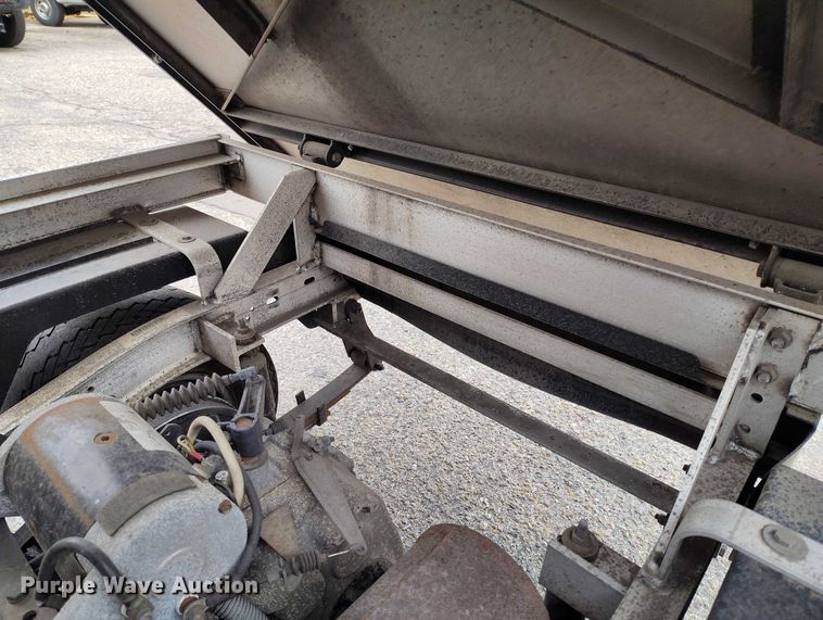 image for item IH9309 2008 Club Car 800 2 golf cart