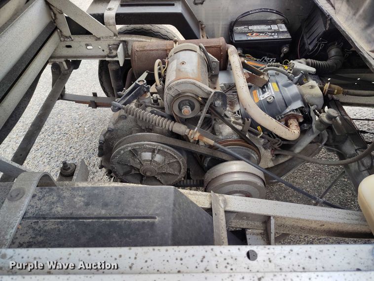 image for item IH9309 2008 Club Car 800 2 golf cart