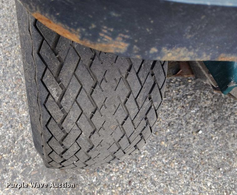 image for item IH9309 2008 Club Car 800 2 golf cart