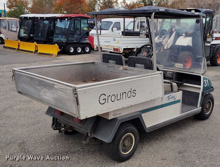 image for item IH9310 1999 Club Car 800 2 golf cart