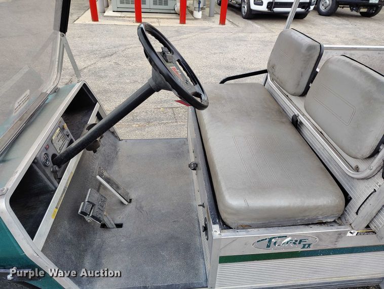 image for item IH9310 1999 Club Car 800 2 golf cart