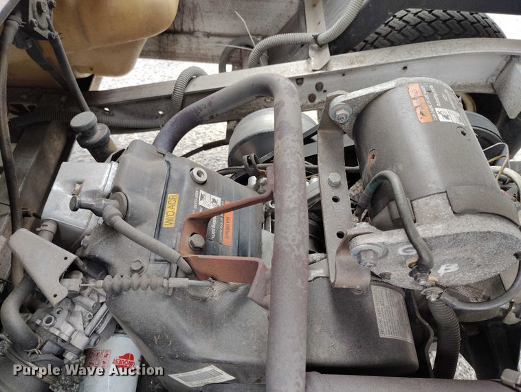 image for item IH9310 1999 Club Car 800 2 golf cart