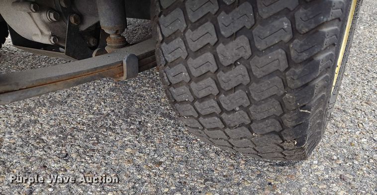 image for item IH9310 1999 Club Car 800 2 golf cart