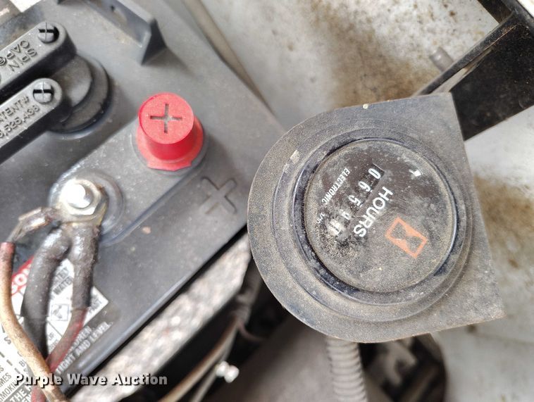 image for item IH9311 2002 EZ-GO Workhorse 1000E golf cart