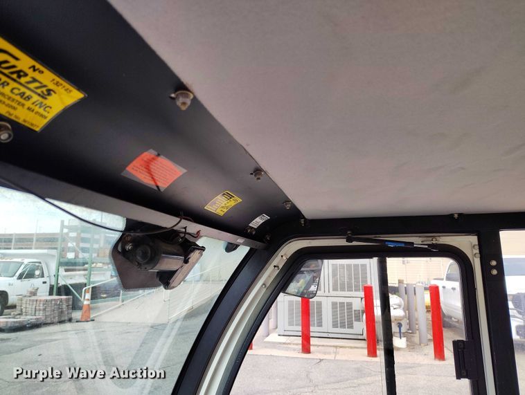 image for item IH9311 2002 EZ-GO Workhorse 1000E golf cart