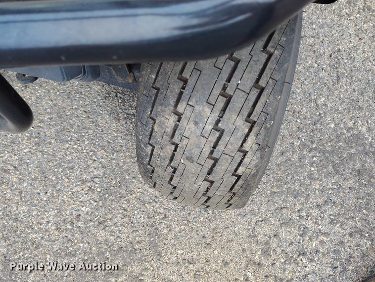 image for item IH9311 2002 EZ-GO Workhorse 1000E golf cart