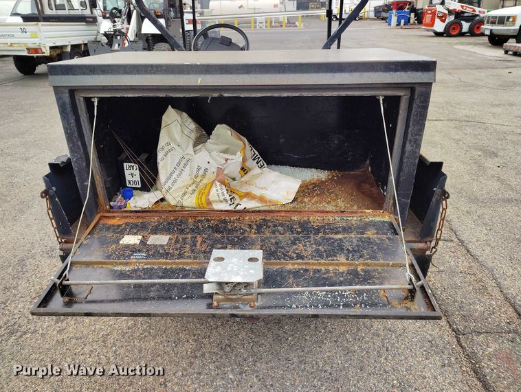 image for item IH9312 1999 EZ-GO K499 golf cart