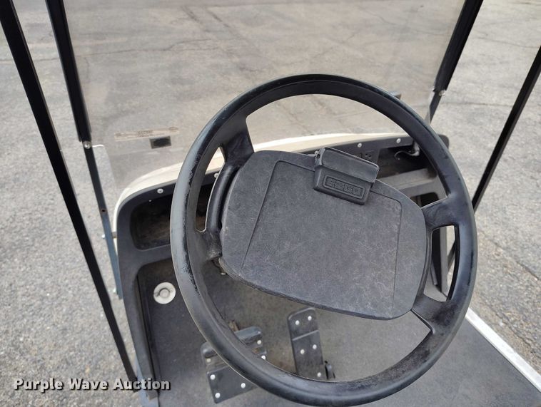 image for item IH9312 1999 EZ-GO K499 golf cart