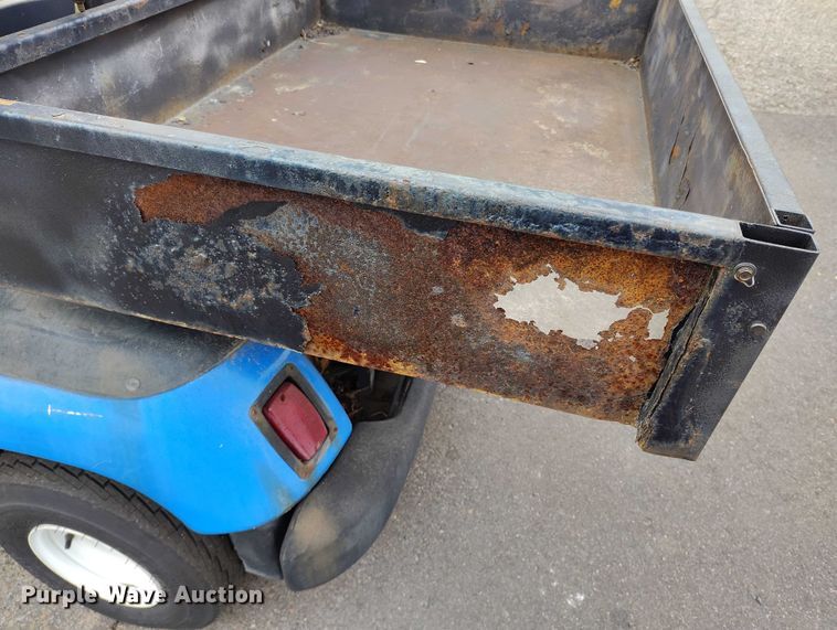 image for item IH9314 1999 Yamaha golf cart