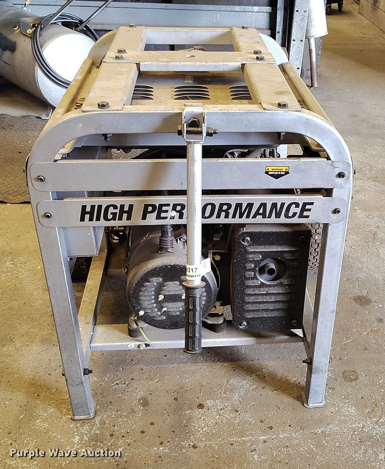 image for item IH9317 Eagle 8500 M generator