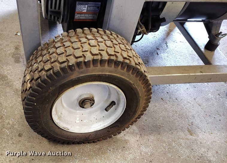 image for item IH9317 Eagle 8500 M generator