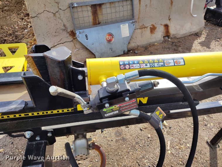 image for item IH9319 2022 Champion 100425 log splitter