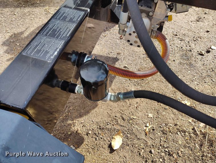 image for item IH9319 2022 Champion 100425 log splitter