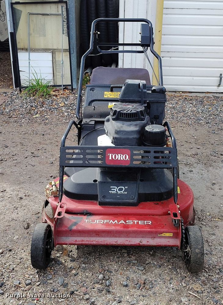 image for item IH9321 2013 Torro 22200 Turf Master push mower