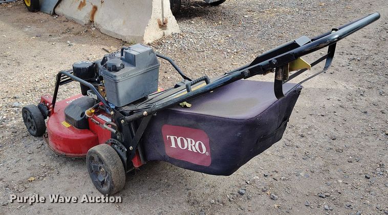 image for item IH9321 2013 Torro 22200 Turf Master push mower