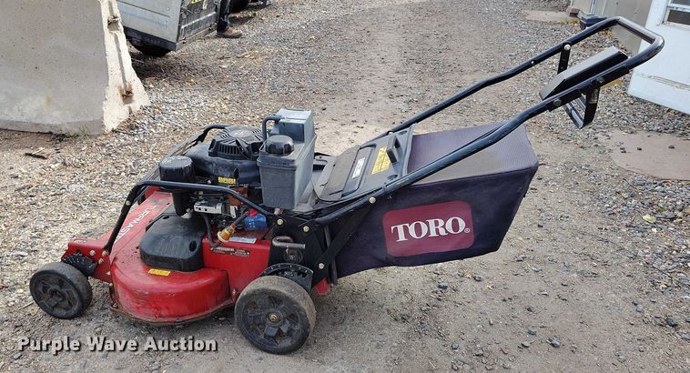 image for item IH9321 2013 Torro 22200 Turf Master push mower