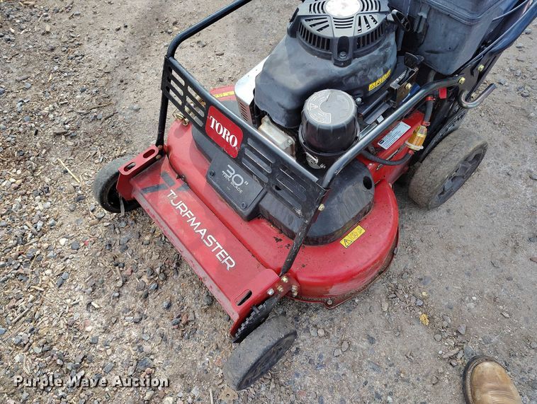 image for item IH9321 2013 Torro 22200 Turf Master push mower