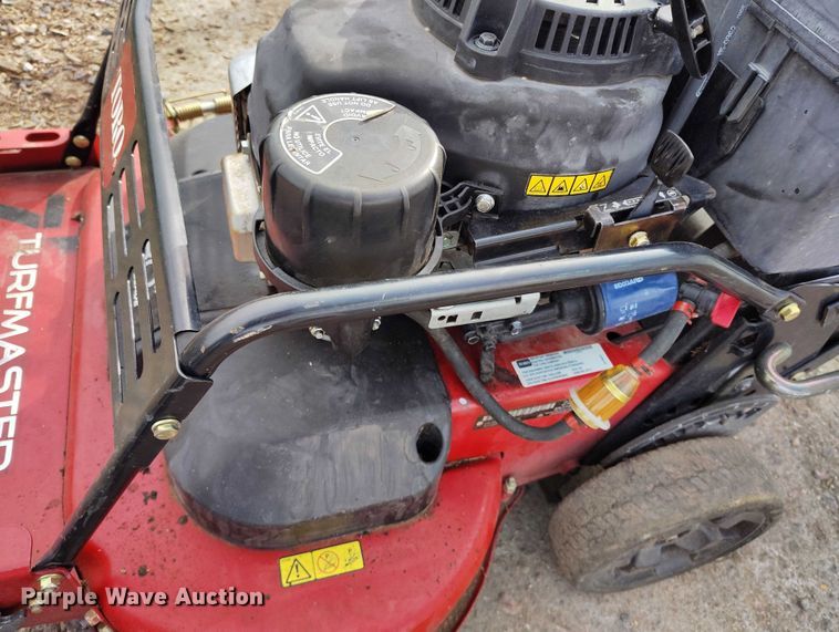 image for item IH9321 2013 Torro 22200 Turf Master push mower