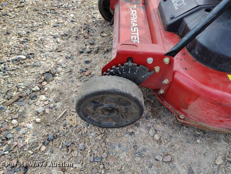 image for item IH9321 2013 Torro 22200 Turf Master push mower