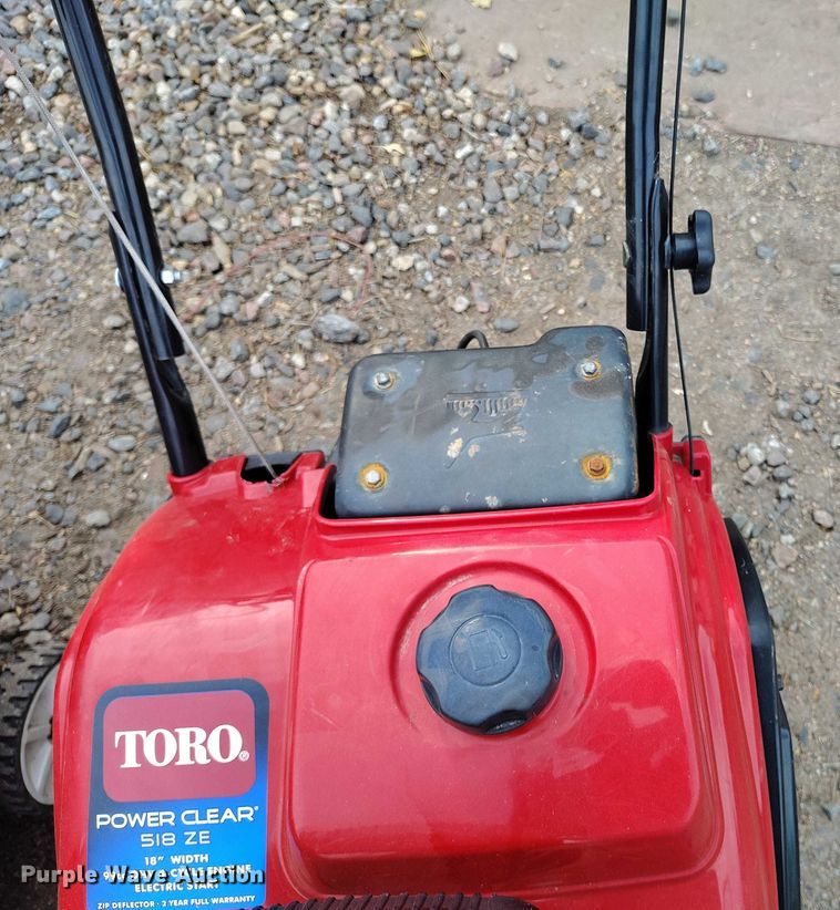 image for item IH9322 (4) snow blowers