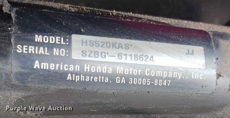 image for item IH9322 (4) snow blowers