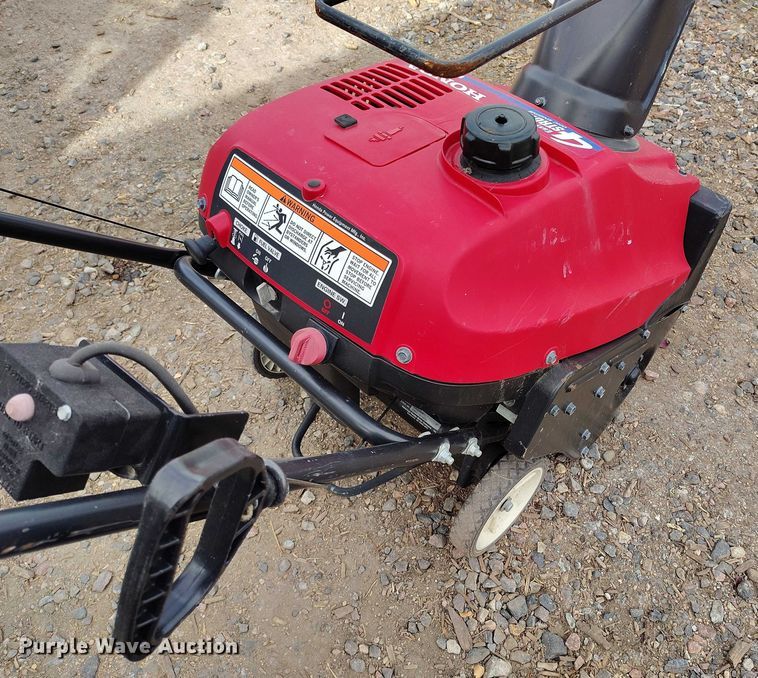 image for item IH9322 (4) snow blowers