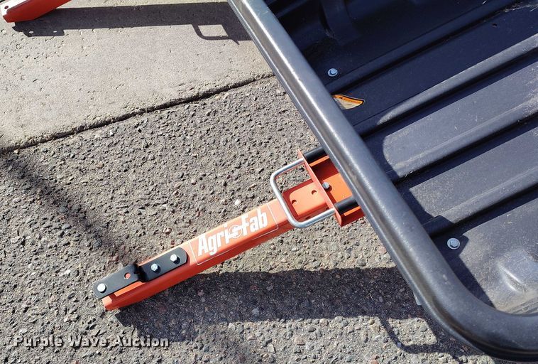 image for item IH9323 (5) Agri-Fab 45-0552 lawn carts