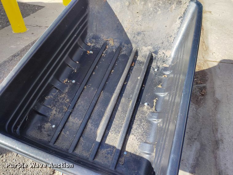 image for item IH9323 (5) Agri-Fab 45-0552 lawn carts