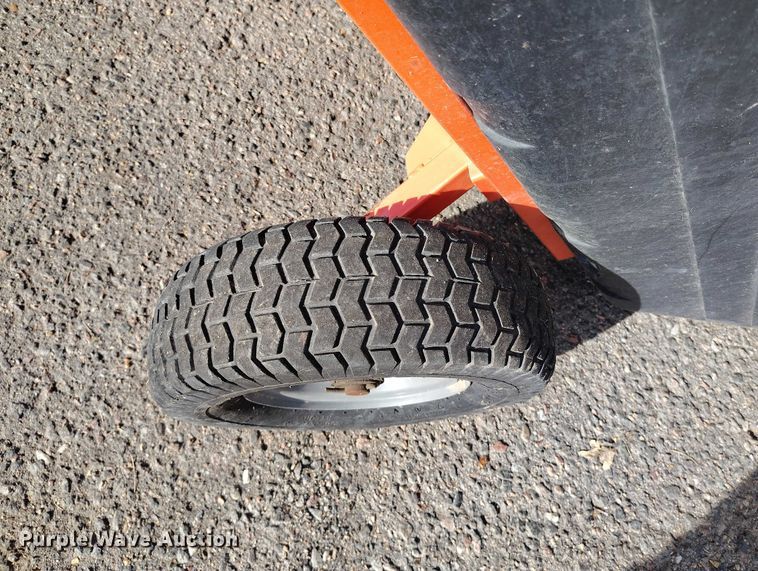 image for item IH9324 (3) Agri-Fab 45-0553 lawn carts 