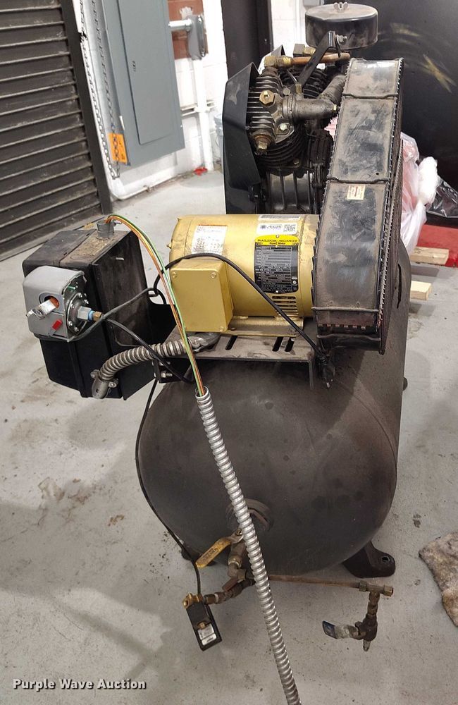 image for item IH9325 2003 Powerex AS020244 air compressor